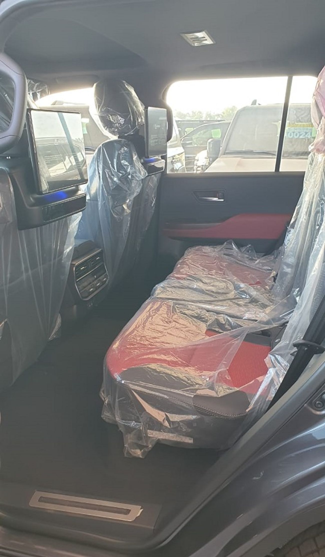 Toyota Land Cruiser LC300 4.0L VXR