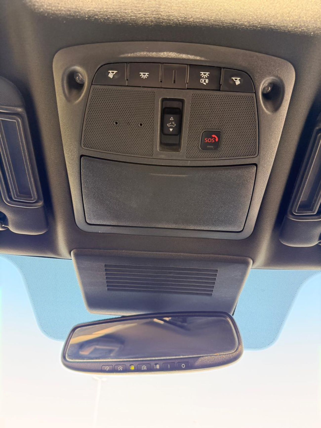 Nissan Armada SL Full Option ,Sunroof 4WD 2022 model