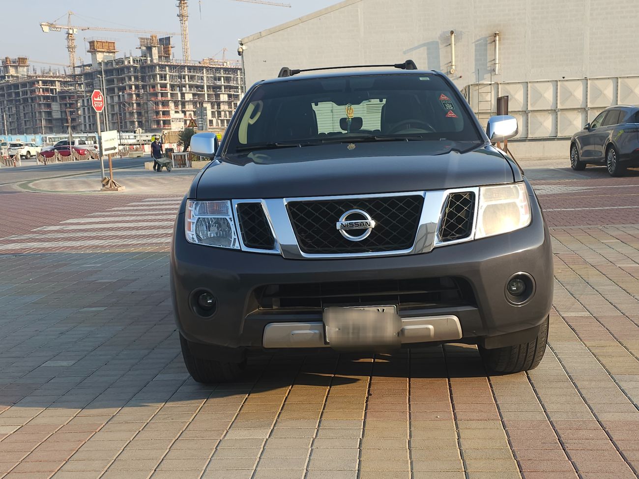 Nissan Pathfinder LE 4.0 V6