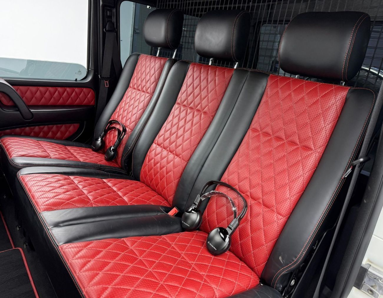 مرسيدس بنز G 63 AMG Std 5.5L 2017 Mercedes Benz G63 AMG, Full Mercedes Service History, Low Km, Excellent Condition, GCC