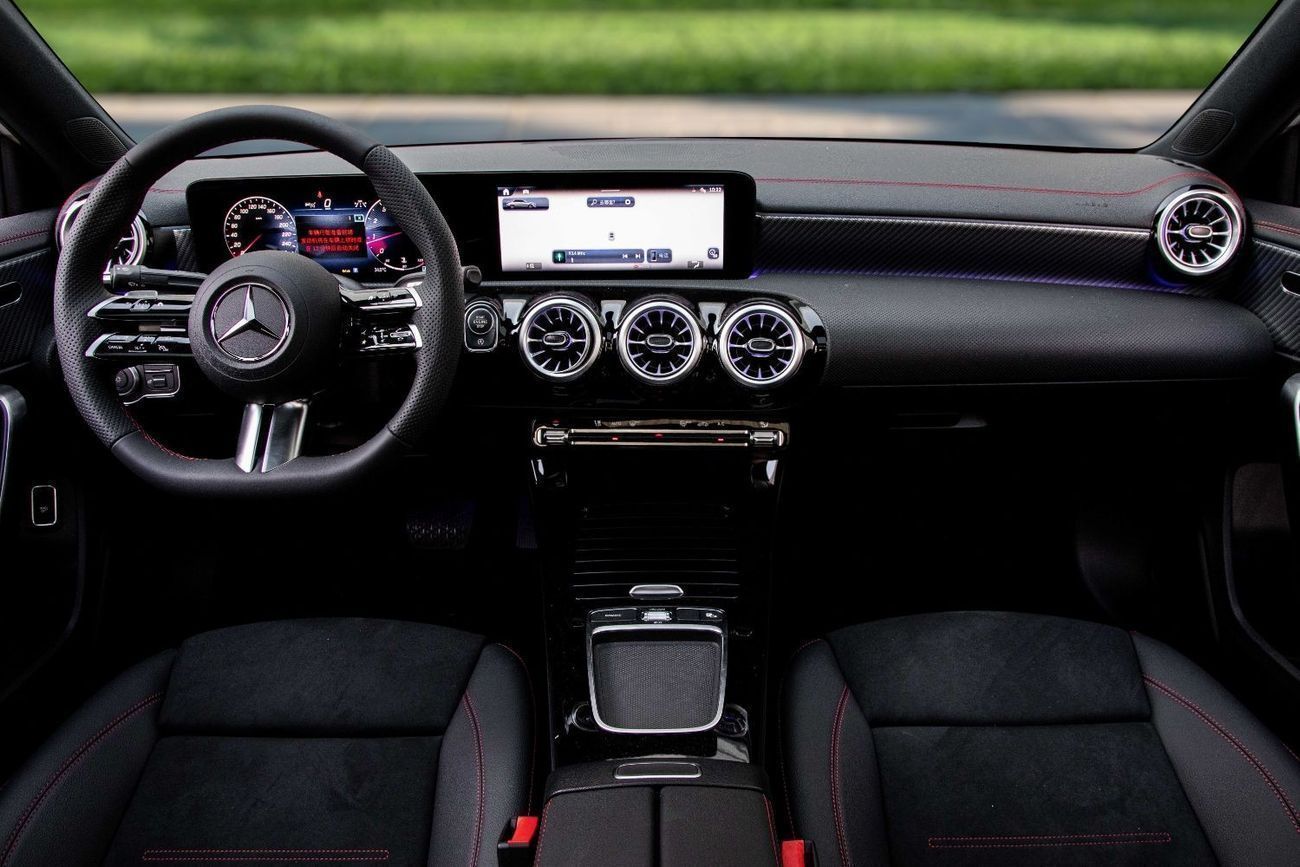 مرسيدس بنز A 200 L Sedan | 2,448 P.M  | 0% Downpayment | Excellent Condition!