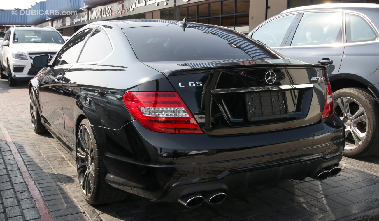 Mercedes-Benz C 63 Coupe