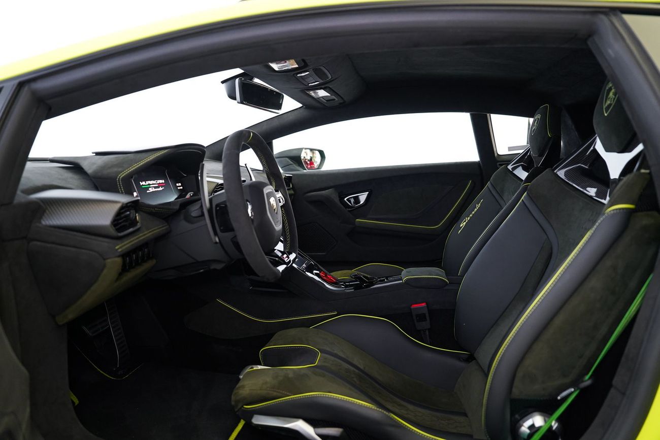 Lamborghini Huracan STERRATO 5.2L V10