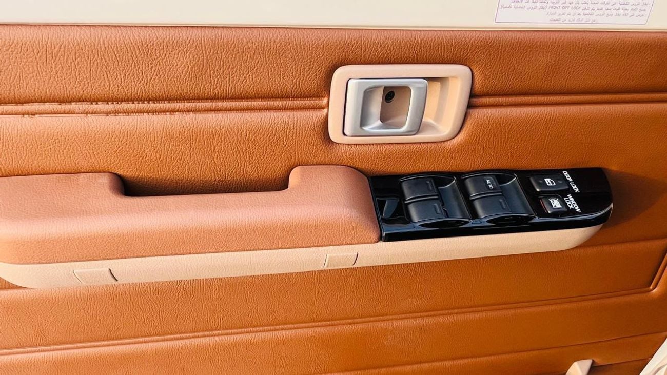Toyota Land Cruiser 70 LC79 LX