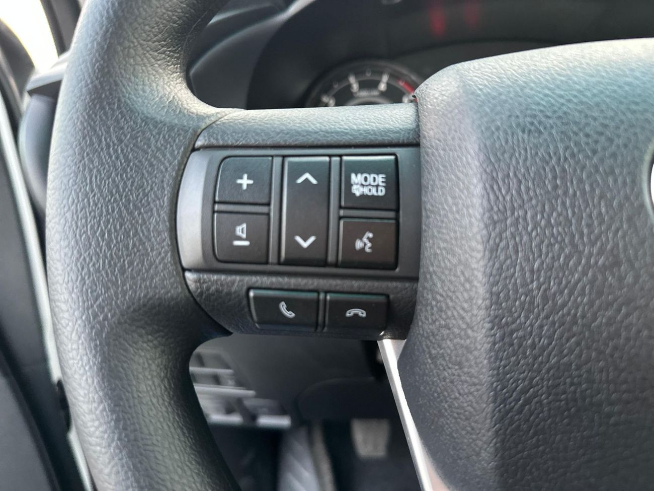 تويوتا هيلوكس GL 2 2.4L 4WD