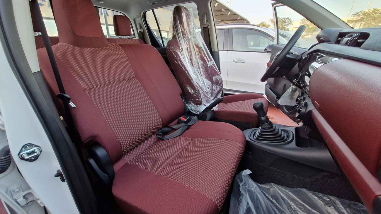 تويوتا هيلوكس 2025 TOYOTA HILUX D/C P/UP 4X2 2.7L PETROL BASIC PWR WIN BRAND NEW 0KM