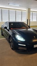 Porsche Panamera 4S