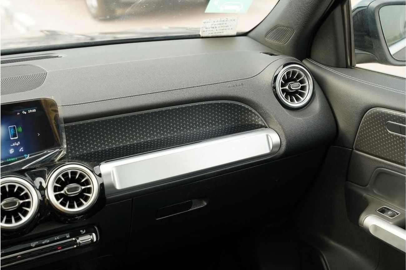 Mercedes-Benz EQB 260 2025 Mercedes-Benz EQB260 New Face left SUV FWD Black  0Km