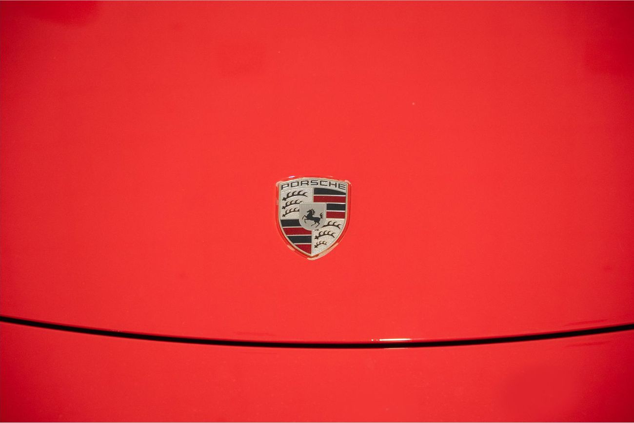 Porsche 911 Carrera 3.6L Coupe