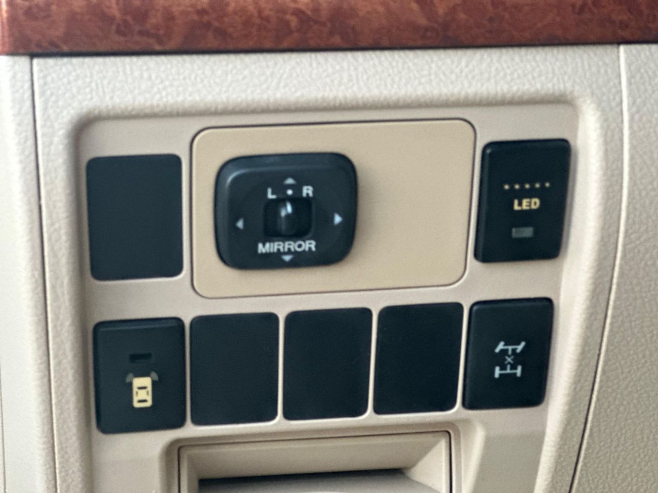 تويوتا لاند كروزر