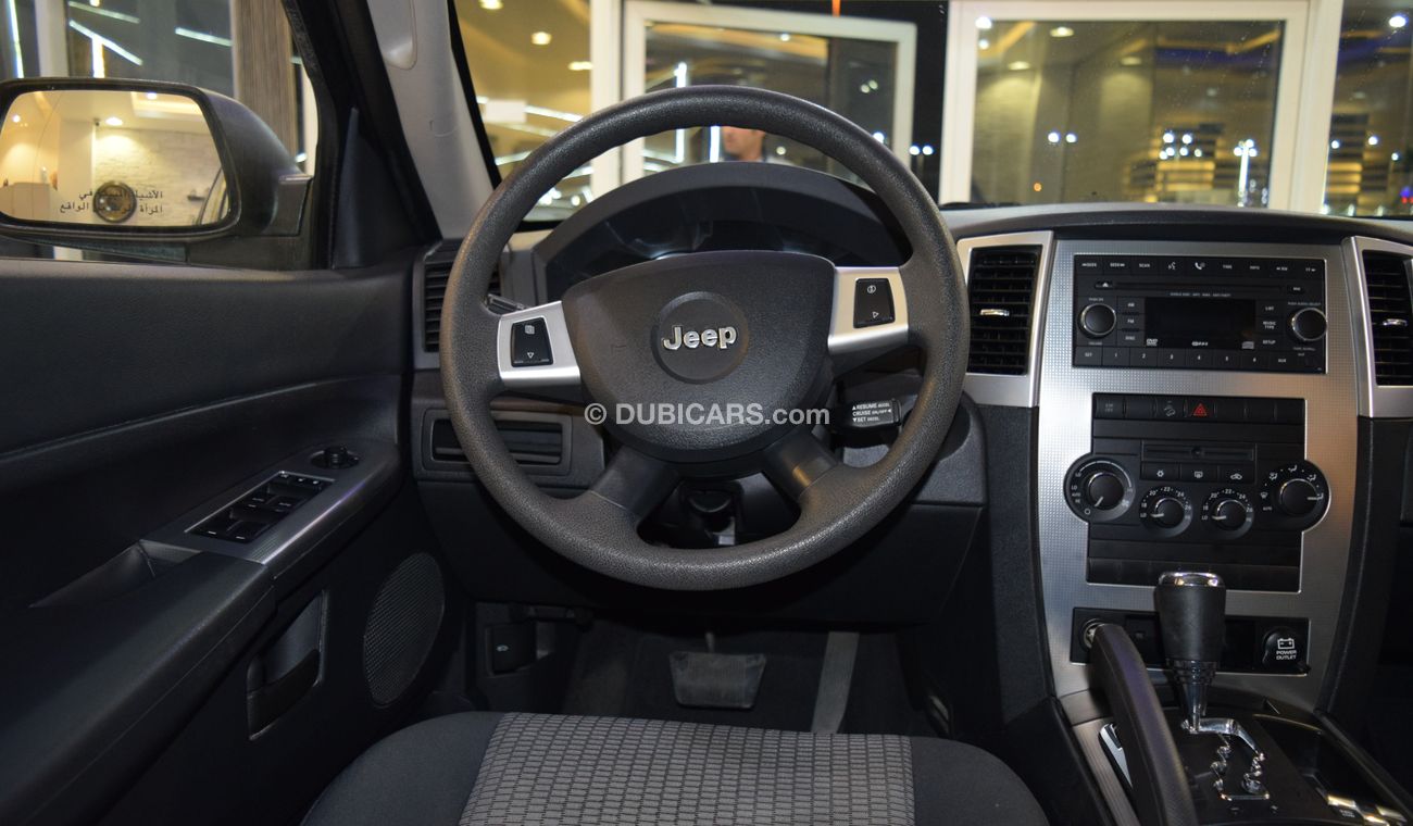 Jeep Grand Cherokee Laredo