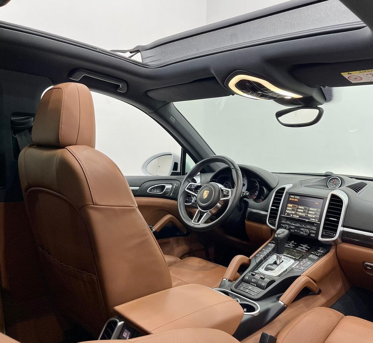 Porsche Cayenne 2016 Porsche Cayenne S, Warranty, Full Porsche Service History, Fully Loaded, GCC