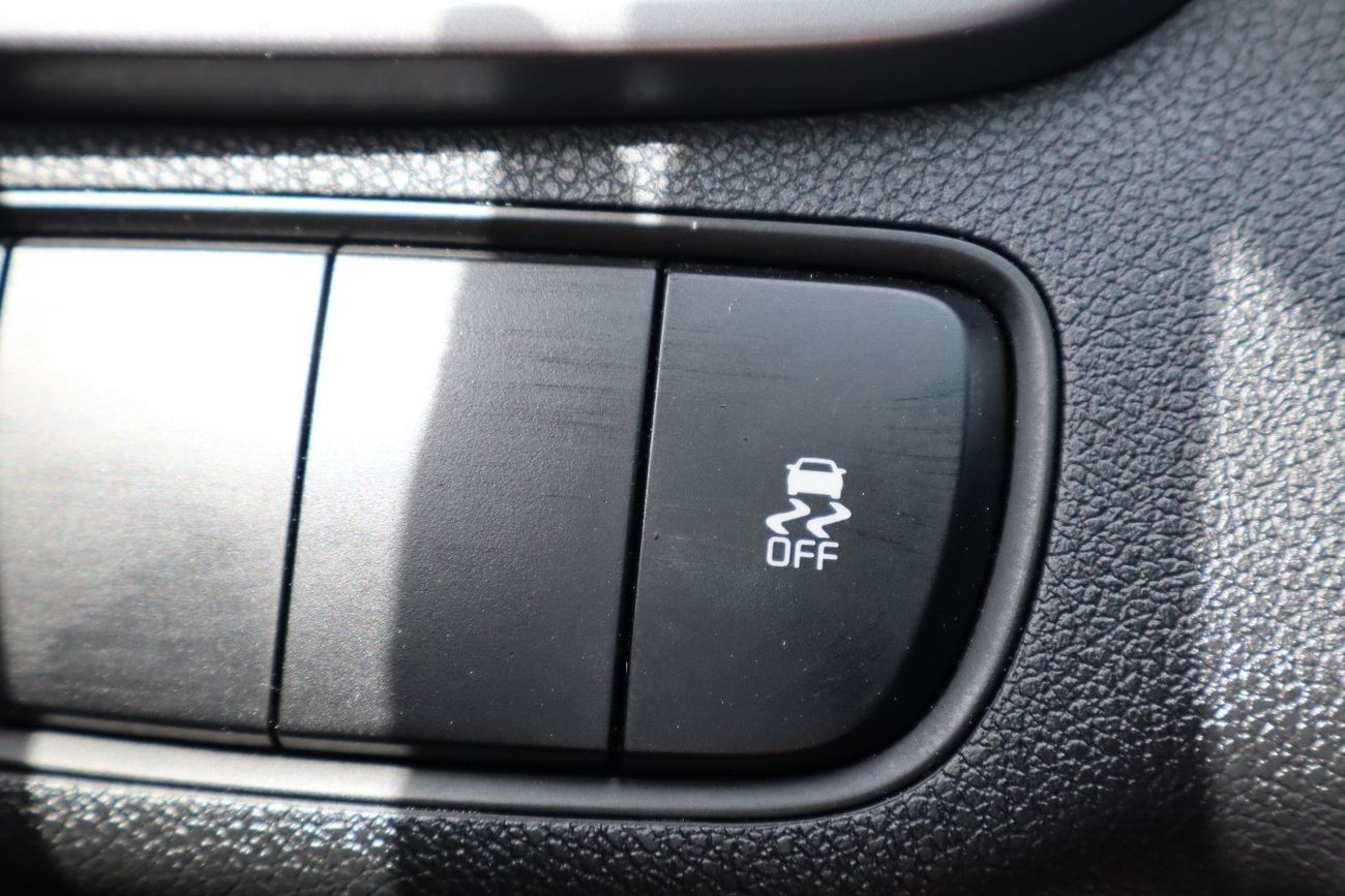 Kia Sorento Base 3.3L FWD CANADIAN SPECS V6