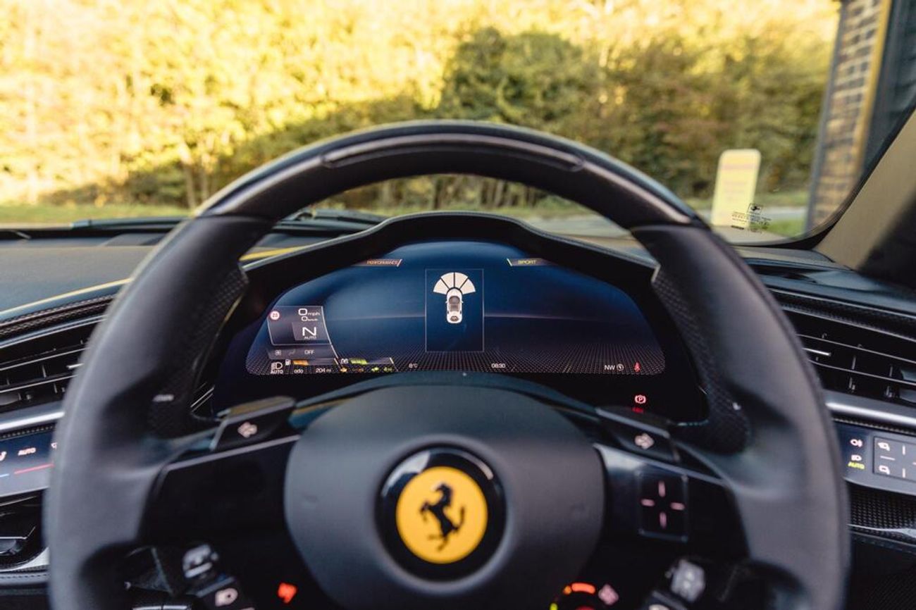 فيراري SF90 سبيدر 4.0T V8 7.9kWh F1 DCT 4WD Euro 6 (s/s) 2dr ( EXPORT ONLY)