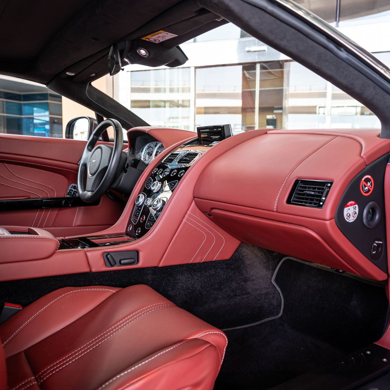 Aston Martin Vantage 2016 Aston Martin Vantage V8 S ( CONVERTIBLE ) DONE ONLY 500KM