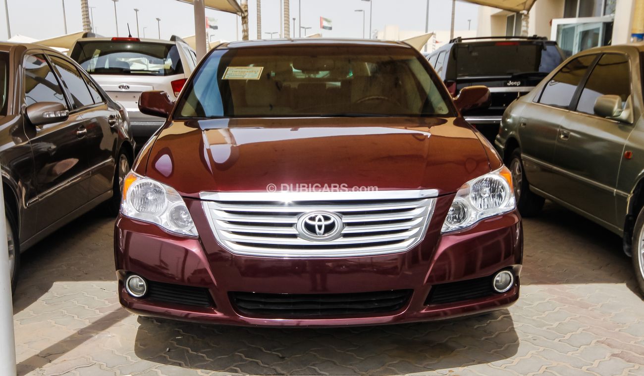 تويوتا افالون Limited