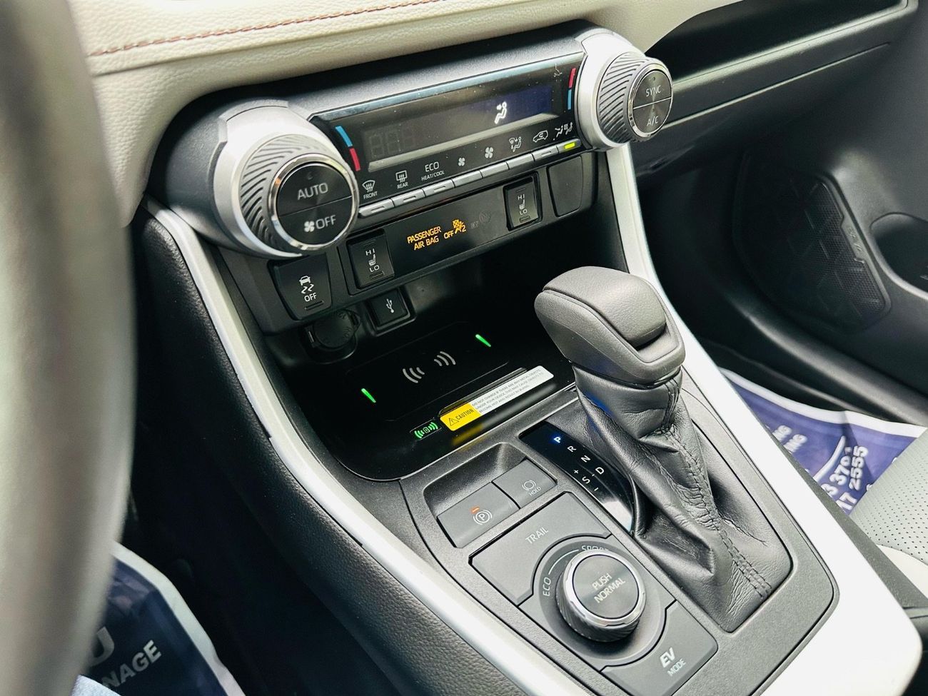 تويوتا راف ٤ 2022 Model XLE Hybrid 2.5L V4 Full Option Very Clean And Perfect condition