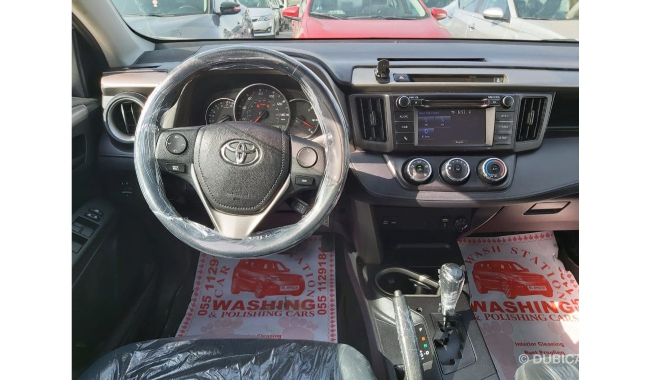 Toyota RAV4 AWD  , VERY CLEAN WITH LOW MILEAGE