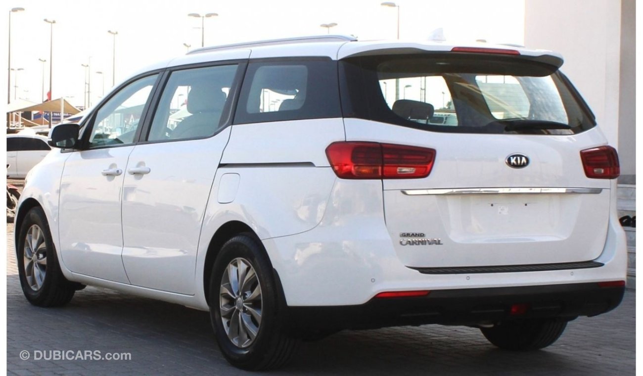 Kia Carnival Kia Carnival 2019 GCC, in excellent condition without accident