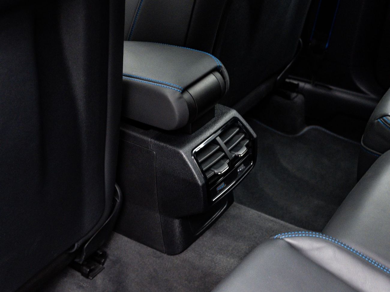 Audi RS Q3 Sportback TFSI quattro 2.5L The BEST Ramadan Offer In The UAE - Limited Time Only! 2028 Audi Warrant