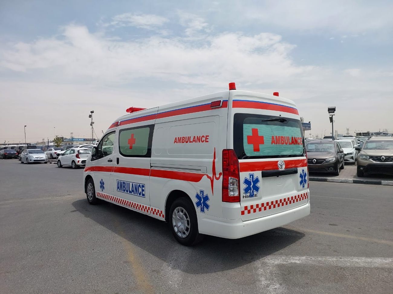 تويوتا هاياس TOYOTA HIACE VAN AMBULANCE RHD 2021 MODEL 2.8 L DIESEL AUTOMATIC(PM10424)