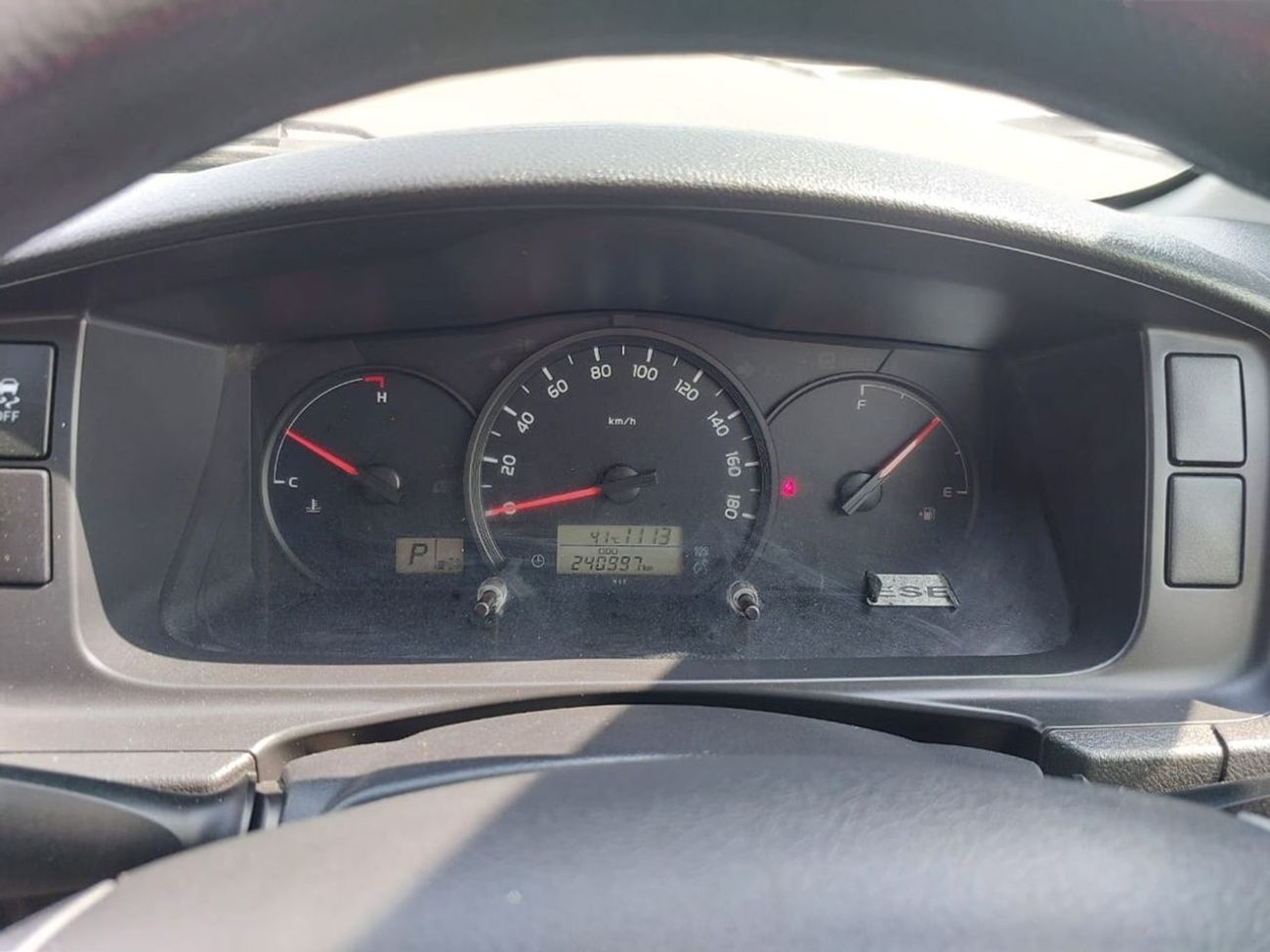 Toyota Hiace TOYOTA HIACE COMMUTER VAN RHD 2017 MODEL 3.0 L DIESEL AUTOMATIC(PM33188)