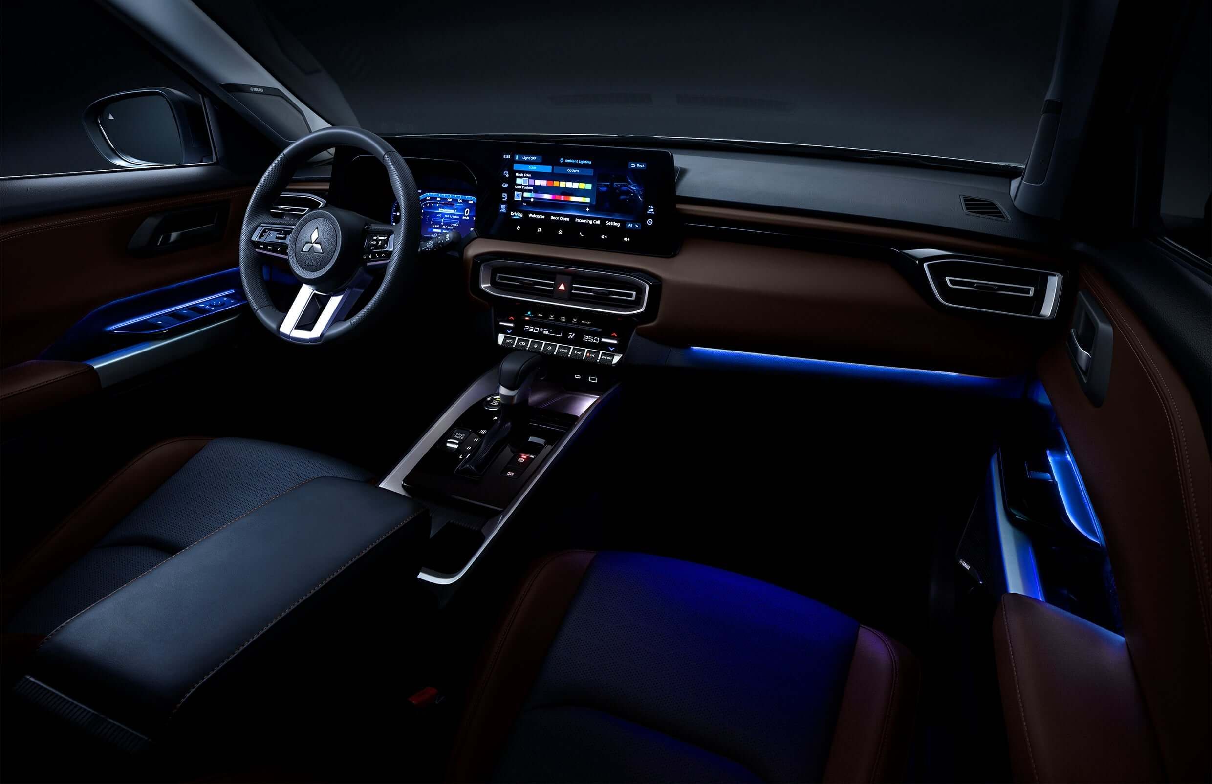 Mitsubishi Destinator interior - Cockpit