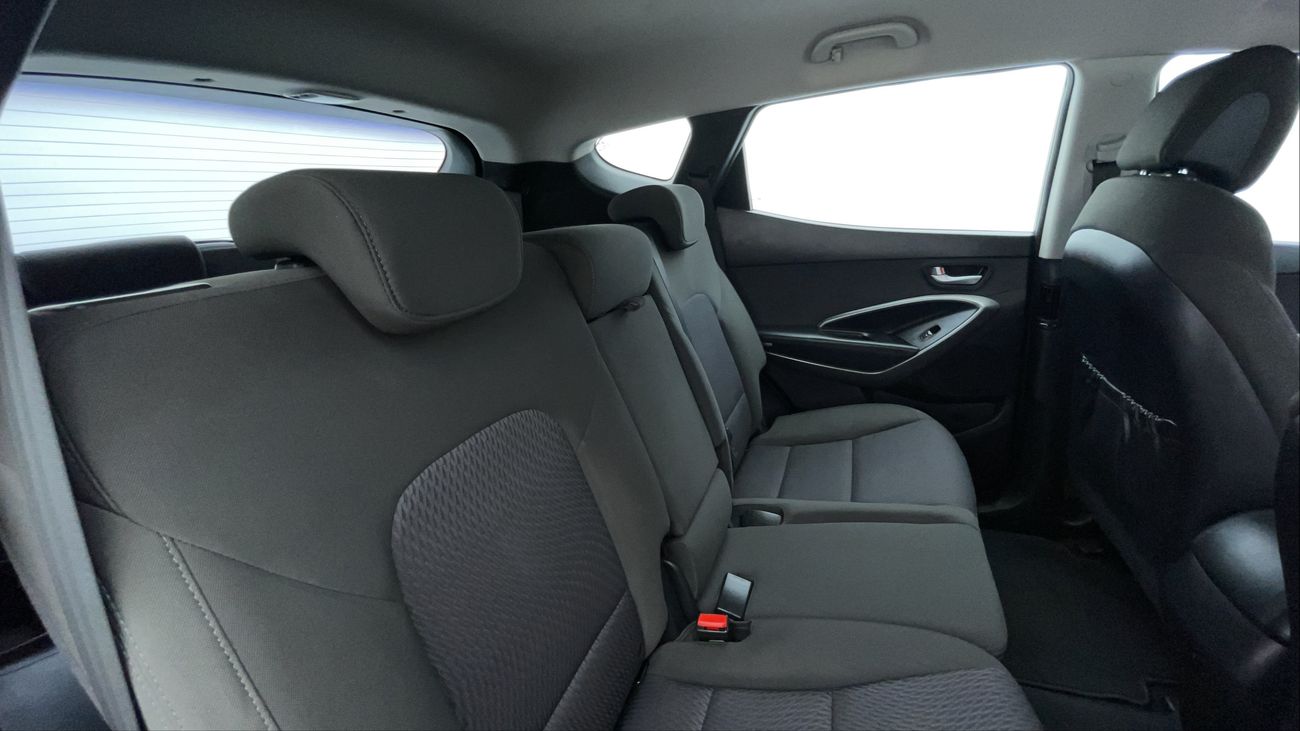 Hyundai Santa Fe GL 2.4 | Under Warranty | Inspected on 150+ parameters