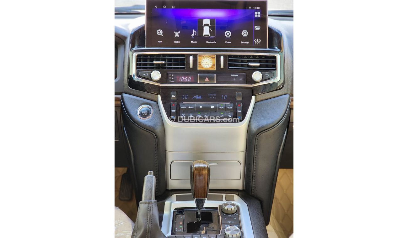 تويوتا لاند كروزر facelifted