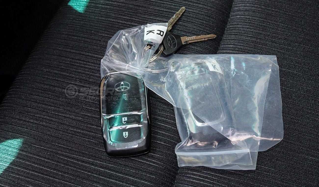 Toyota Hilux 2025 Model Toyota Hilux DC, 2.7L Petrol 4WD 6A/T