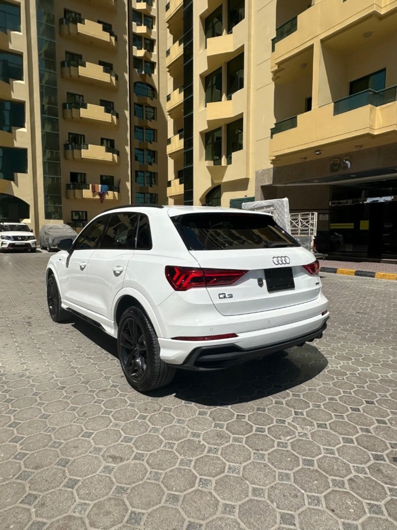 أودي Q3 Sportback 40 TFSI S Line 2.0L FWD