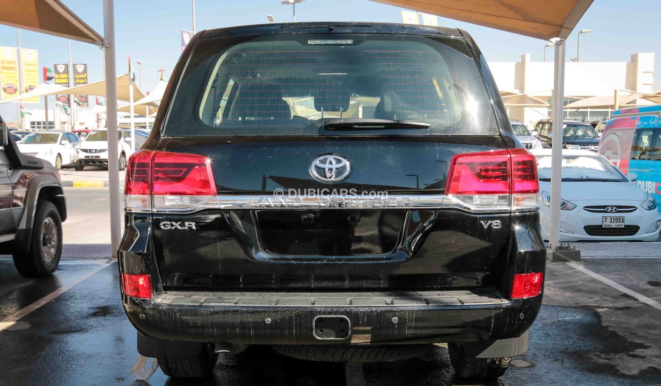 Toyota Land Cruiser GXR V8 Diesel