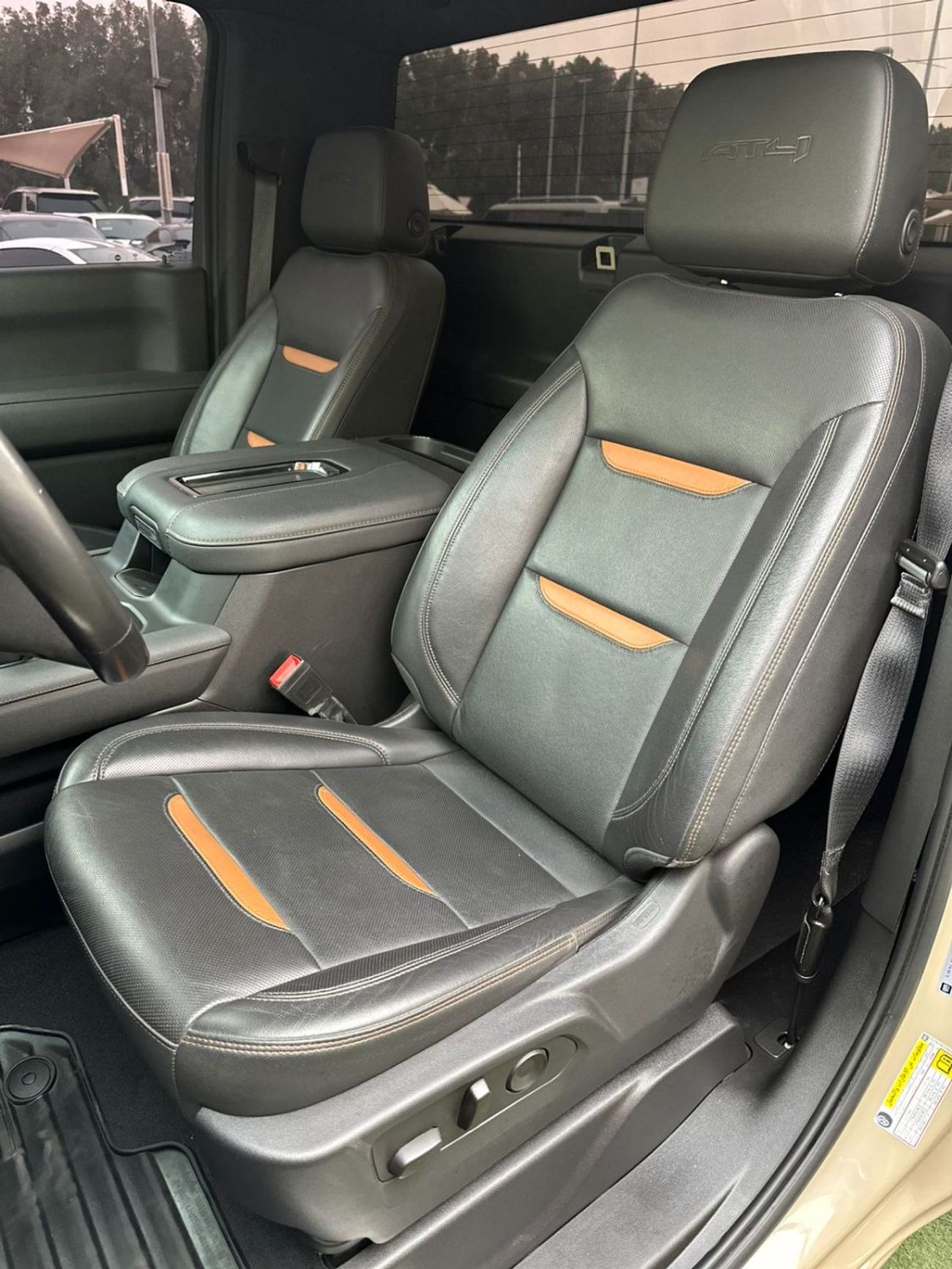 جي أم سي سييرا جي ام سي سييرا AT4 خليجي صبغ وكاله تشييكات وكاله بحاله ممتازه