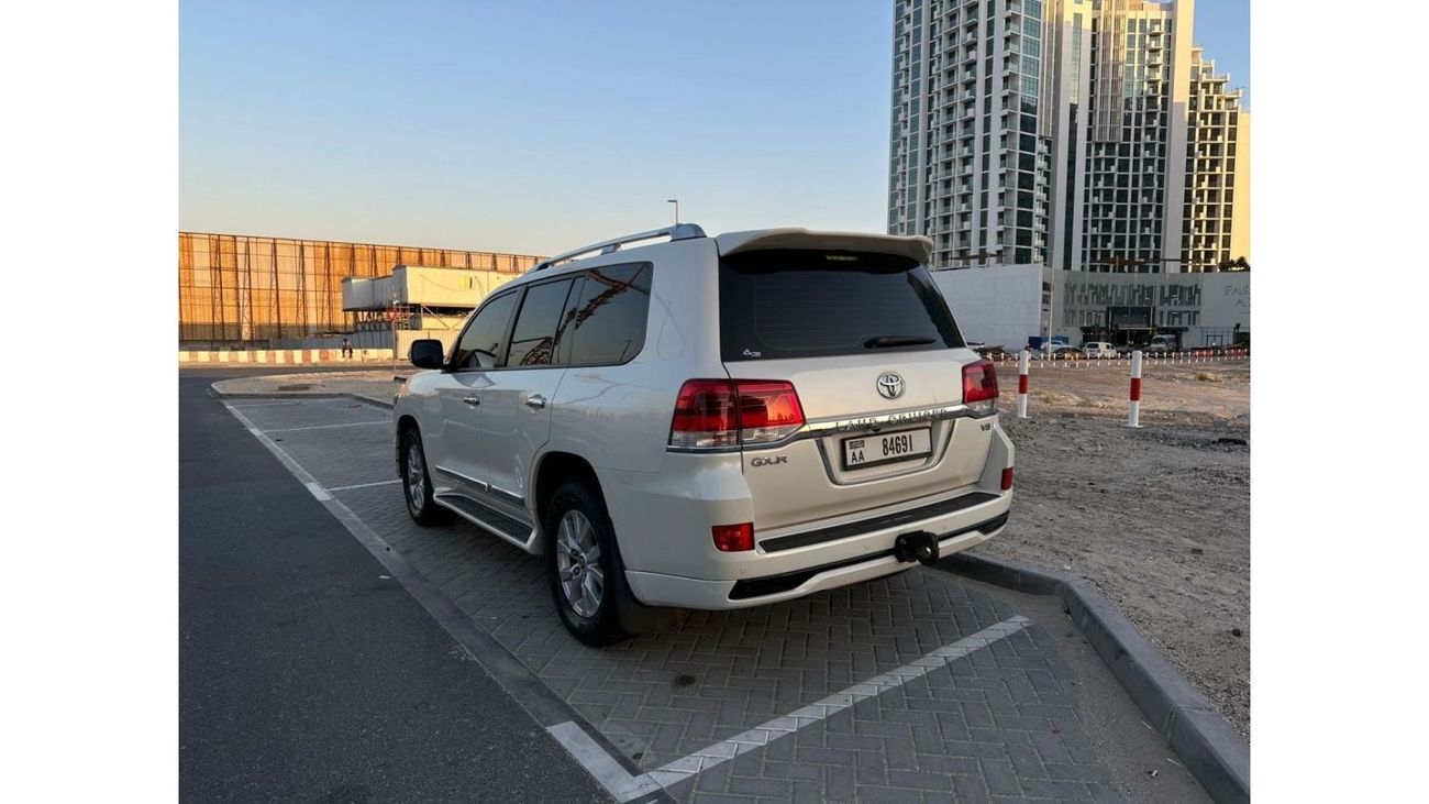 تويوتا لاند كروزر GXR