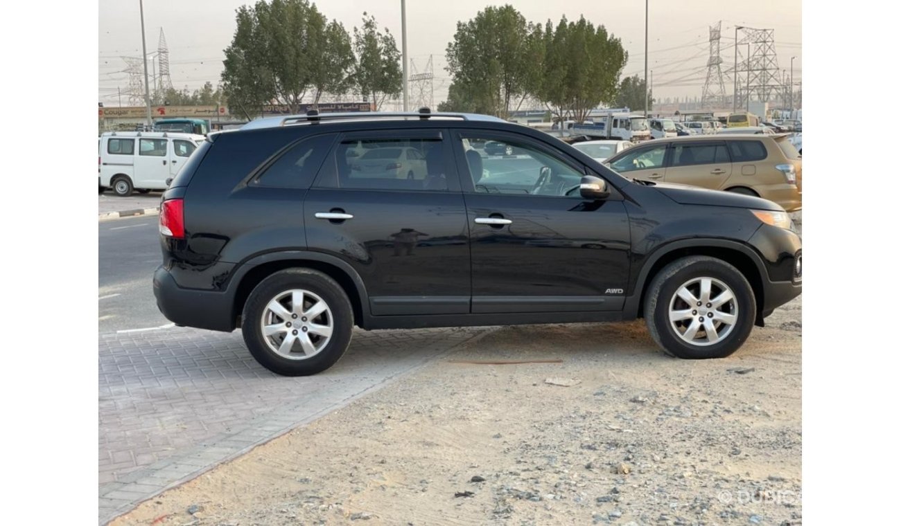 Kia Sorento 2013 KIA SORENTO / MID OPTION