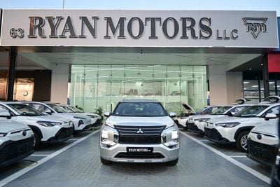 Mitsubishi Outlander Mitsubishi Outlander P-Line, 2.5L Petrol 4WD, Model 2025, Color Silver