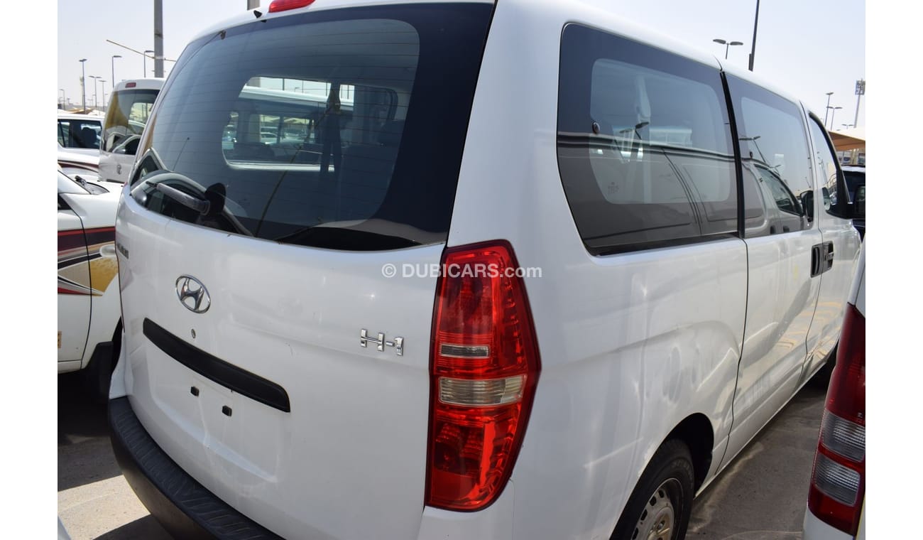 Hyundai H-1 Hyundai H1 bus 9 seater,Model:2012