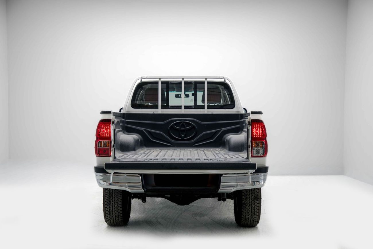 Toyota Hilux 2.7L - Super White Inside Red | Export Only