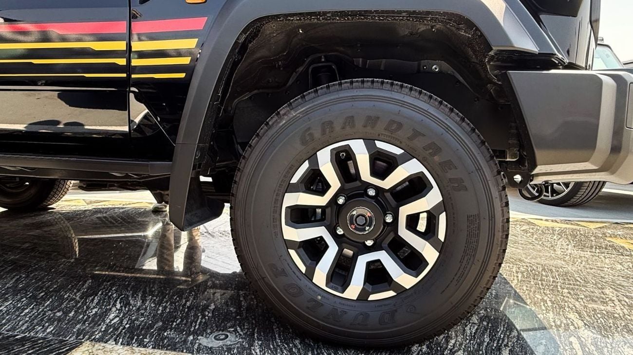 تويوتا لاند كروزر 70 TOYOTA LAND CRUISER HARD-TOP (70 SERIES) A/T 4.0L - 2025