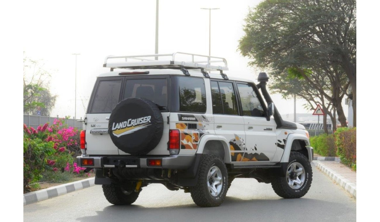 Toyota Land Cruiser 76 hardtop Diesel- Sahara Edition