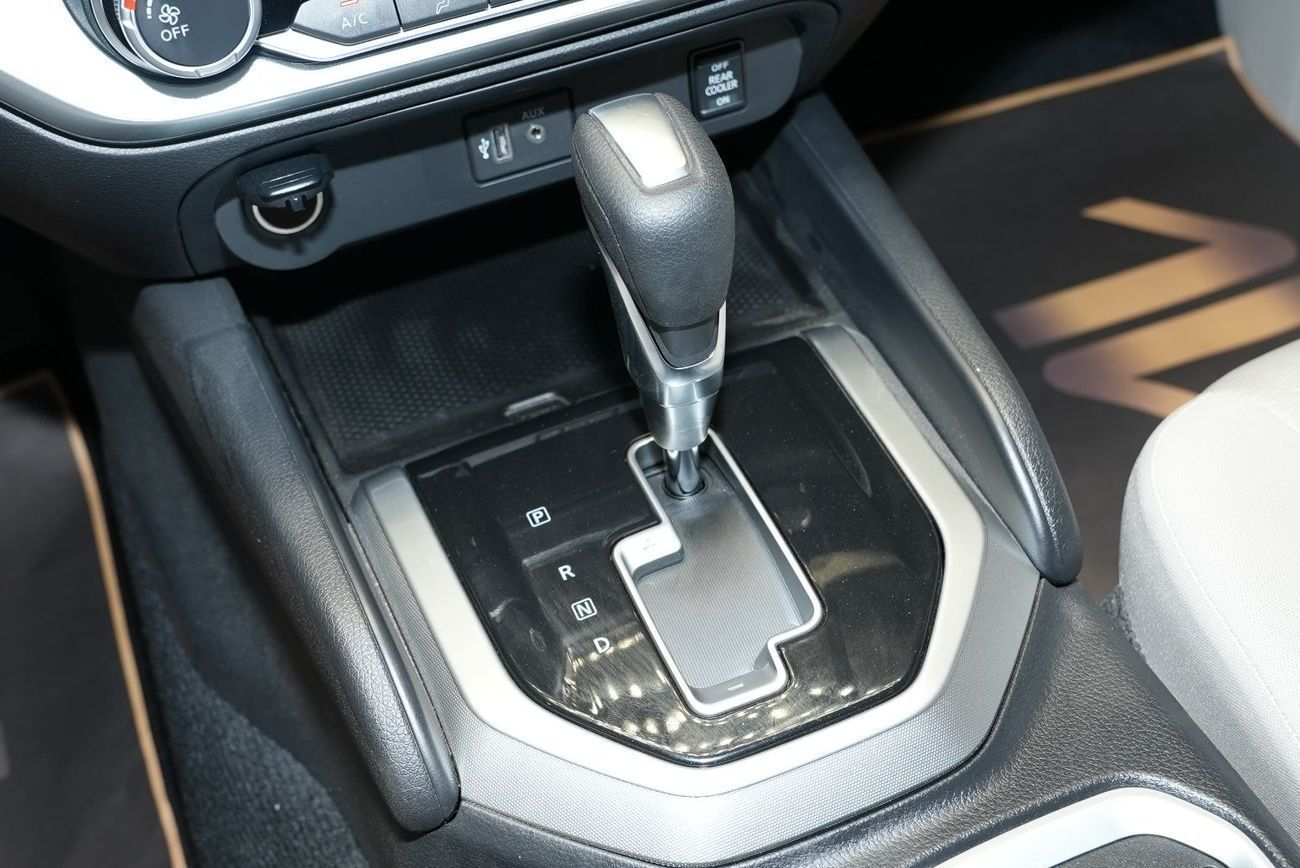 نيسان إكستيرا SE 2.5L RWD