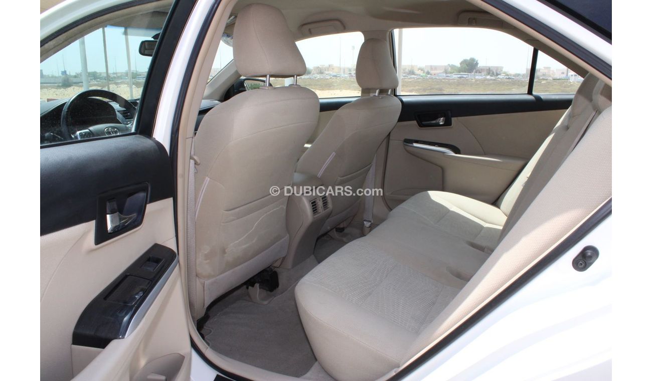 Toyota Camry Toyota Camry 2017 GCC No. 2 in excellent condition without accidents, very clean from inside and out