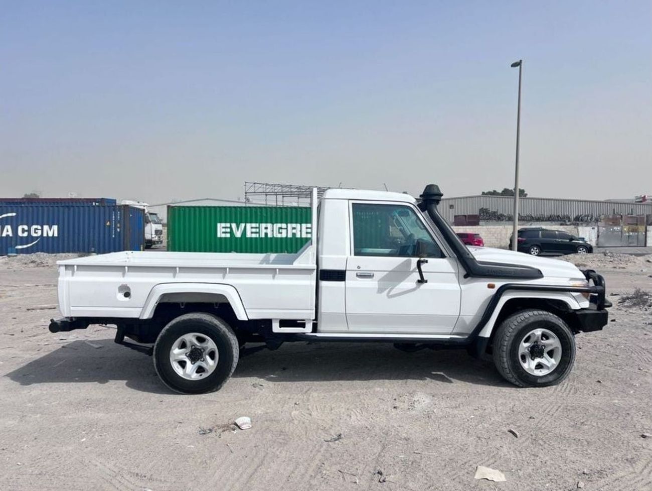 تويوتا لاند كروزر بيك آب Diesel 4.5 Liter Right Hand Drive Single Cab Manual Gear