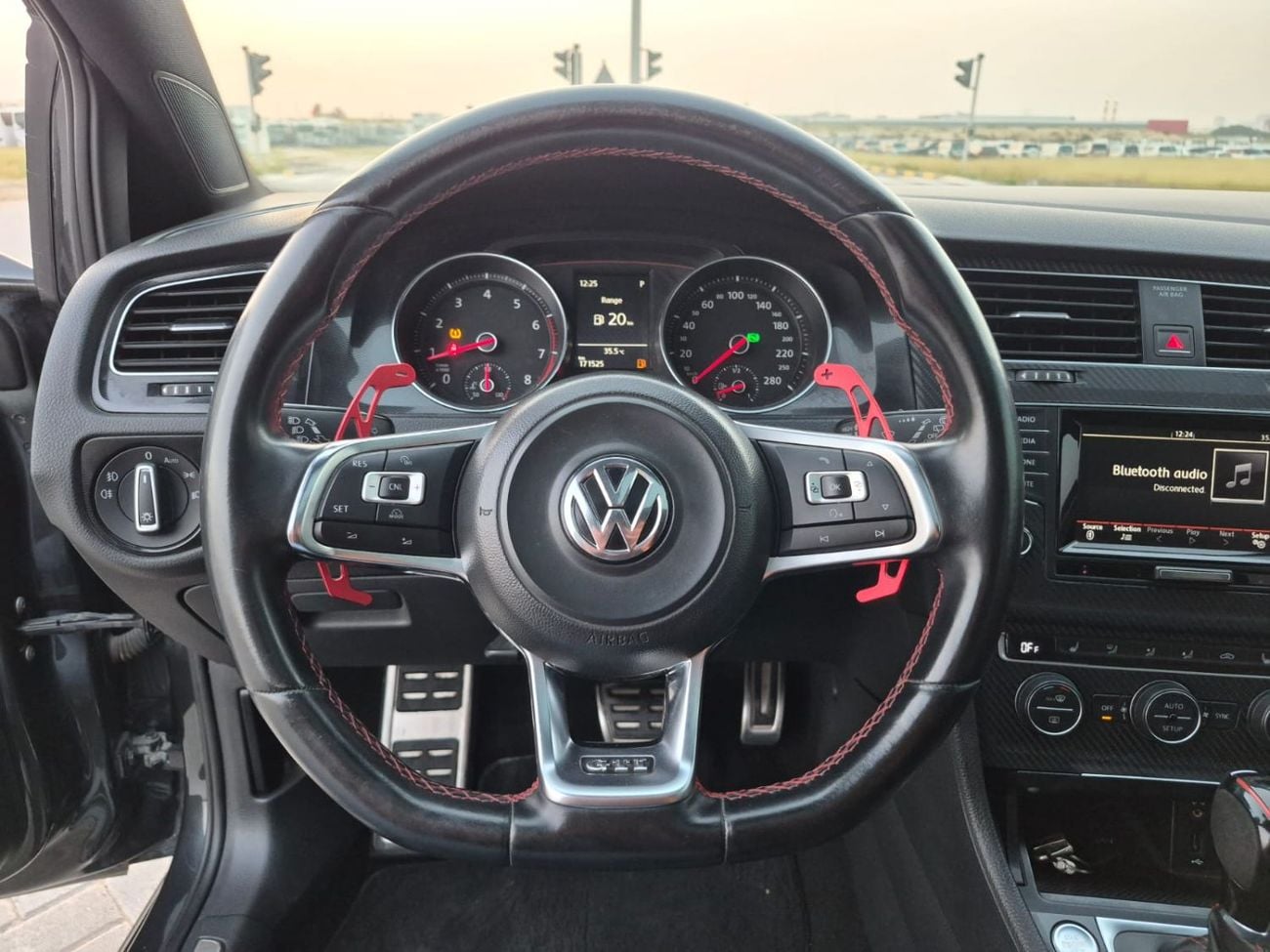 فولكس واجن جولف GTI 2.0L