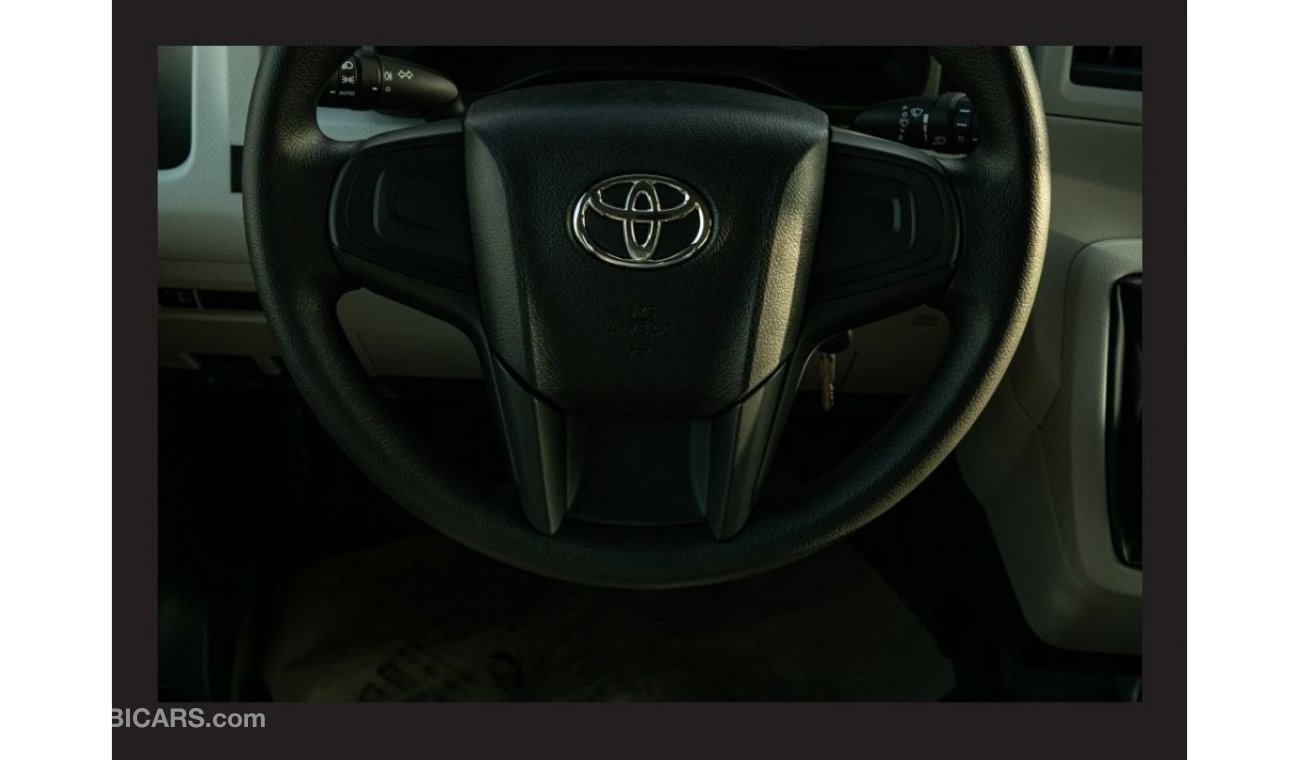 Toyota Hiace 2023 TOYOTA HIACE 2.8L 14str Diesel Manual Zero KM