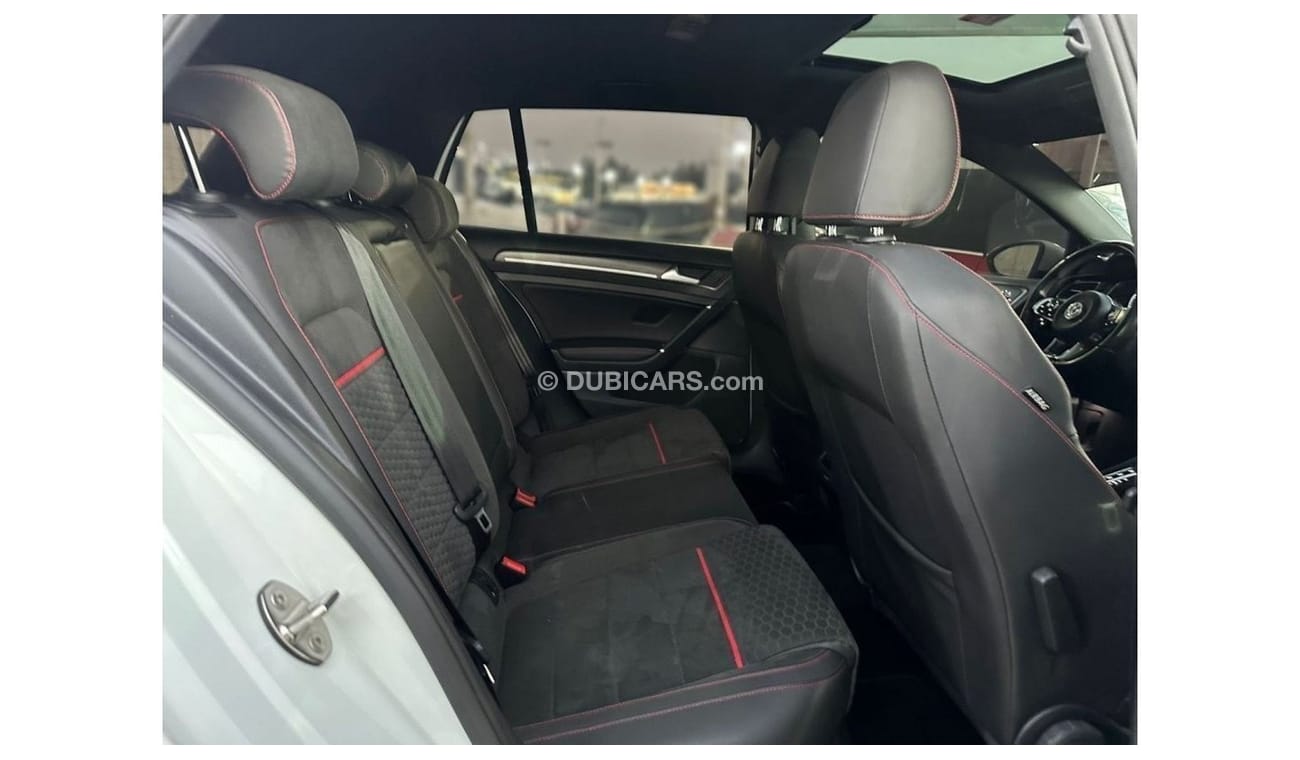 Volkswagen Golf GTI P2 فولكس فاجن قولف GTI  موديل :2018 المطلوب : 62.000 درهم  مواصفات خليجية  فل اوبشن رقم 1 ،   عد