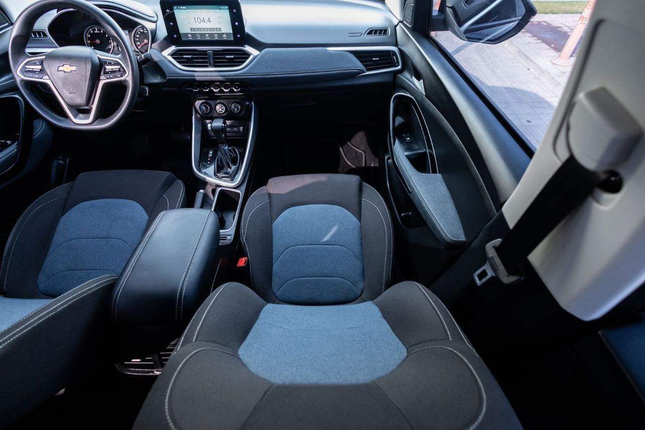 Chevrolet Captiva LS 1.5L (150 HP) (7 Seater)