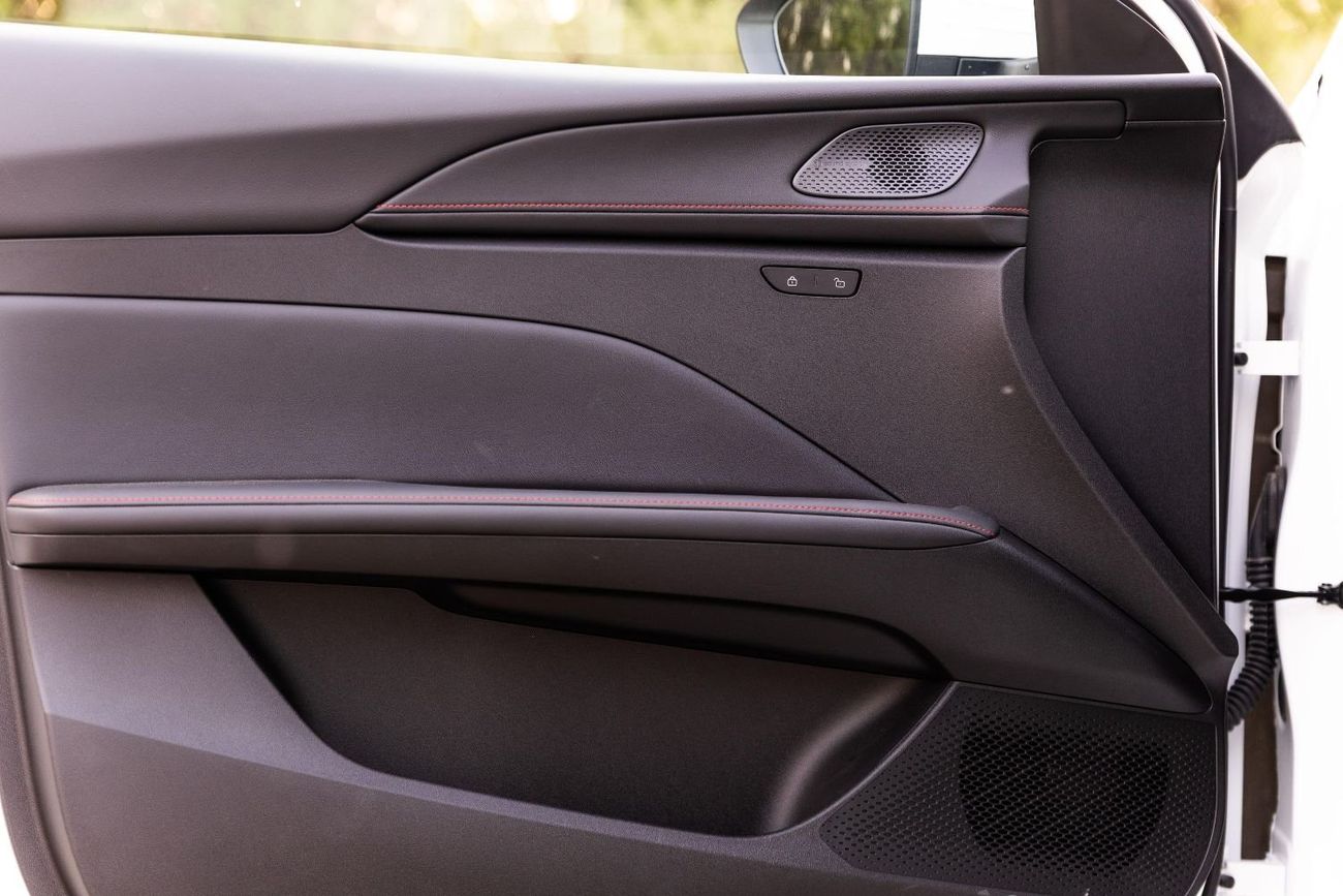 أم جي 5 ضمان 5 سنوات وسيرفيس 3 سنوات