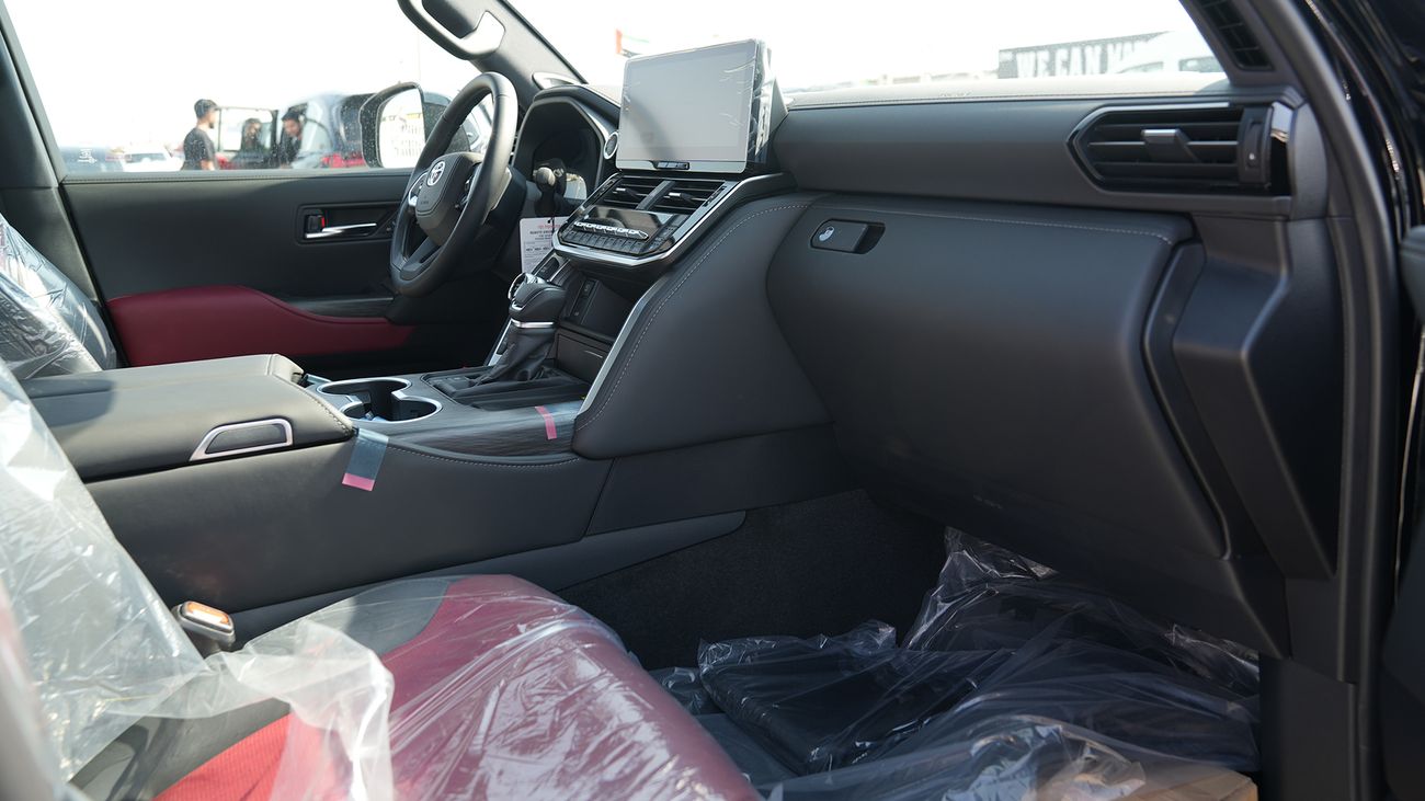 تويوتا لاند كروزر VXR