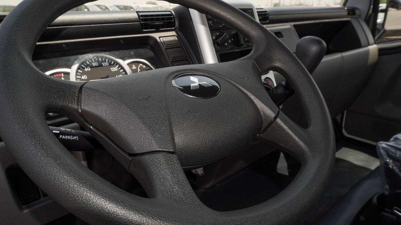 ميتسوبيشي كانتر فان Brand New Mitsubishi Fuso Canter 2025 4.2L 2WD with ABS Diesel |White/Black |CANTERCHASSIS-100-ABS-2